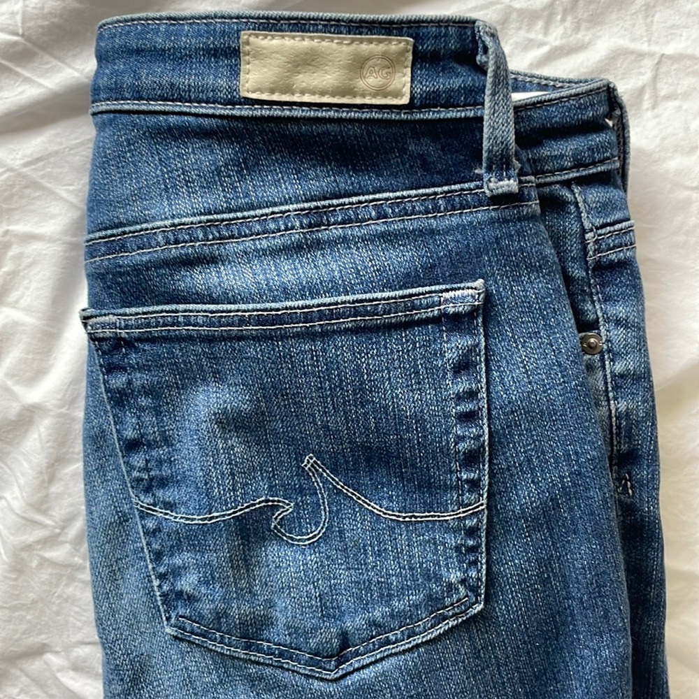 AG jeans like new! Skinny medium wash